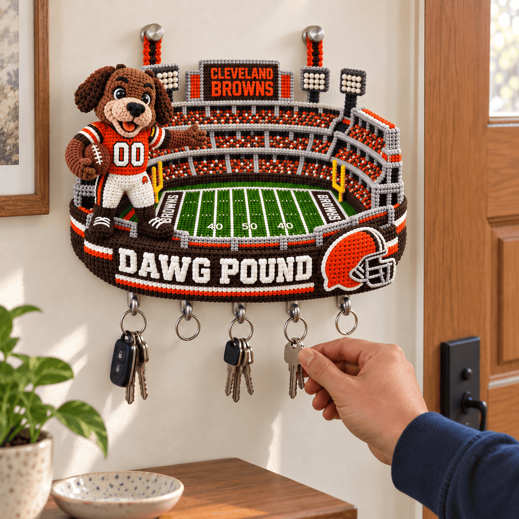 CLVB WALL-MOUNTED KEY HOLDER TTTT